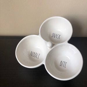 NWOT Rae Dunn SNACK NIBBLE BITE Tray